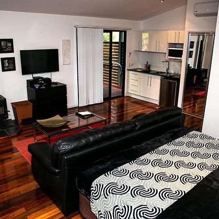 Amore On Buderim Rainforest Cabins Sunshine Coast Exterior photo