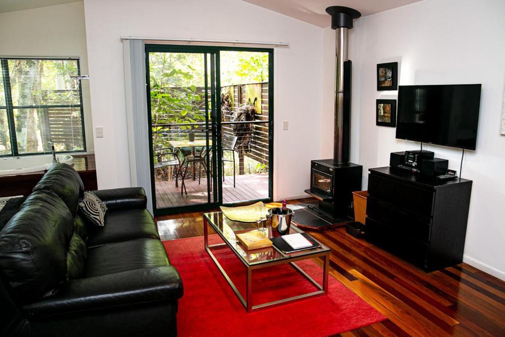 Amore On Buderim Rainforest Cabins Sunshine Coast Exterior photo