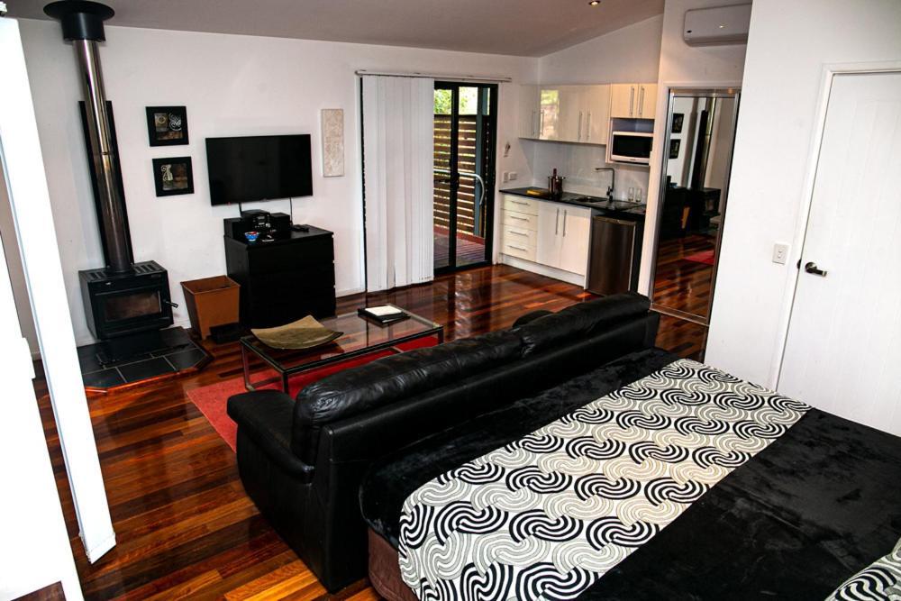 Amore On Buderim Rainforest Cabins Sunshine Coast Exterior photo